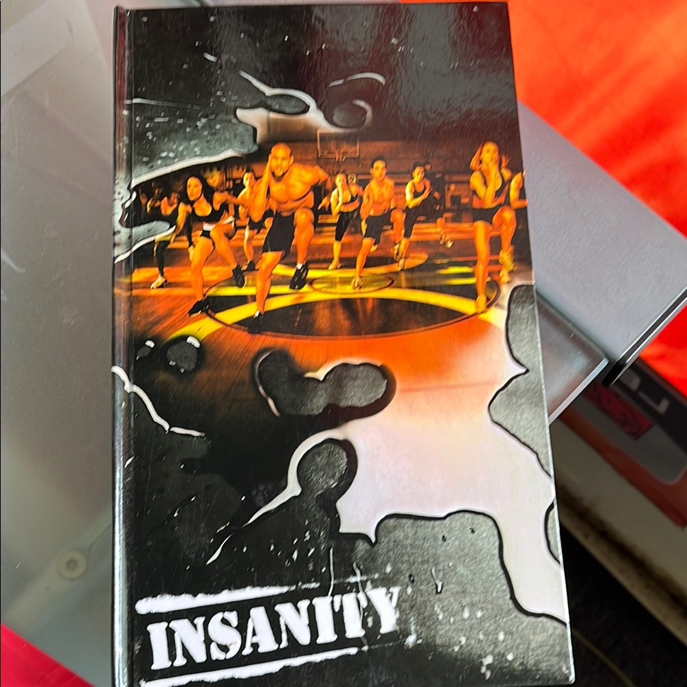 Insanity Workout DVD Set 9 dvds and nutrition plan